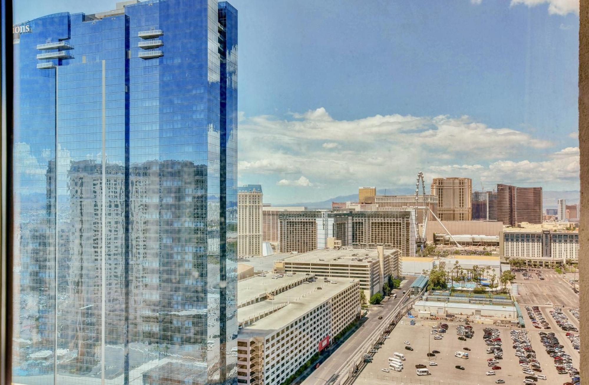 Strip View Suites - No Resort Fee ! لاس فيغاس المظهر الخارجي الصورة