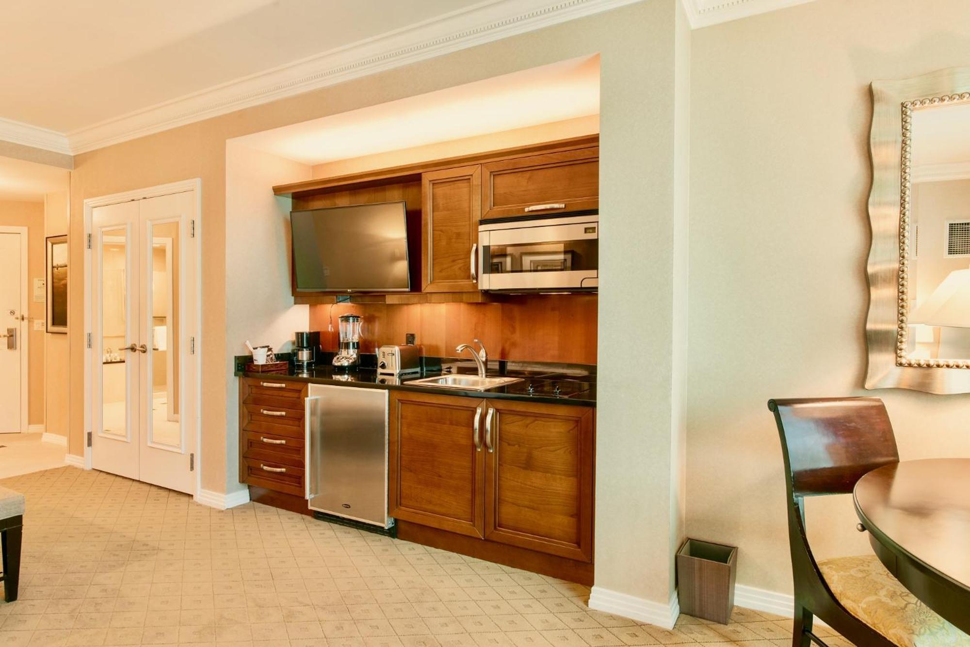 Strip View Suites - No Resort Fee ! لاس فيغاس المظهر الخارجي الصورة